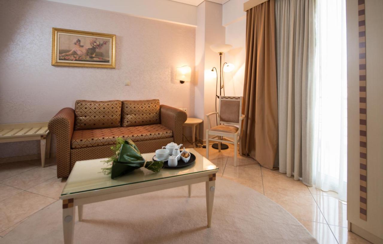 Premier Agrinio Heart Hotel Eksteriør bilde