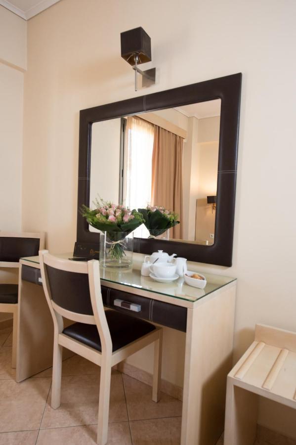 Premier Agrinio Heart Hotel Eksteriør bilde